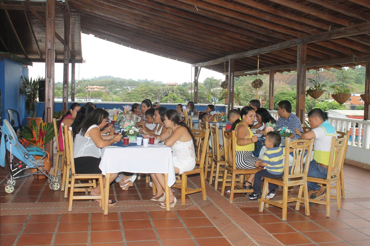 Hotel Punta De Aguila Necoclí Exteriör bild