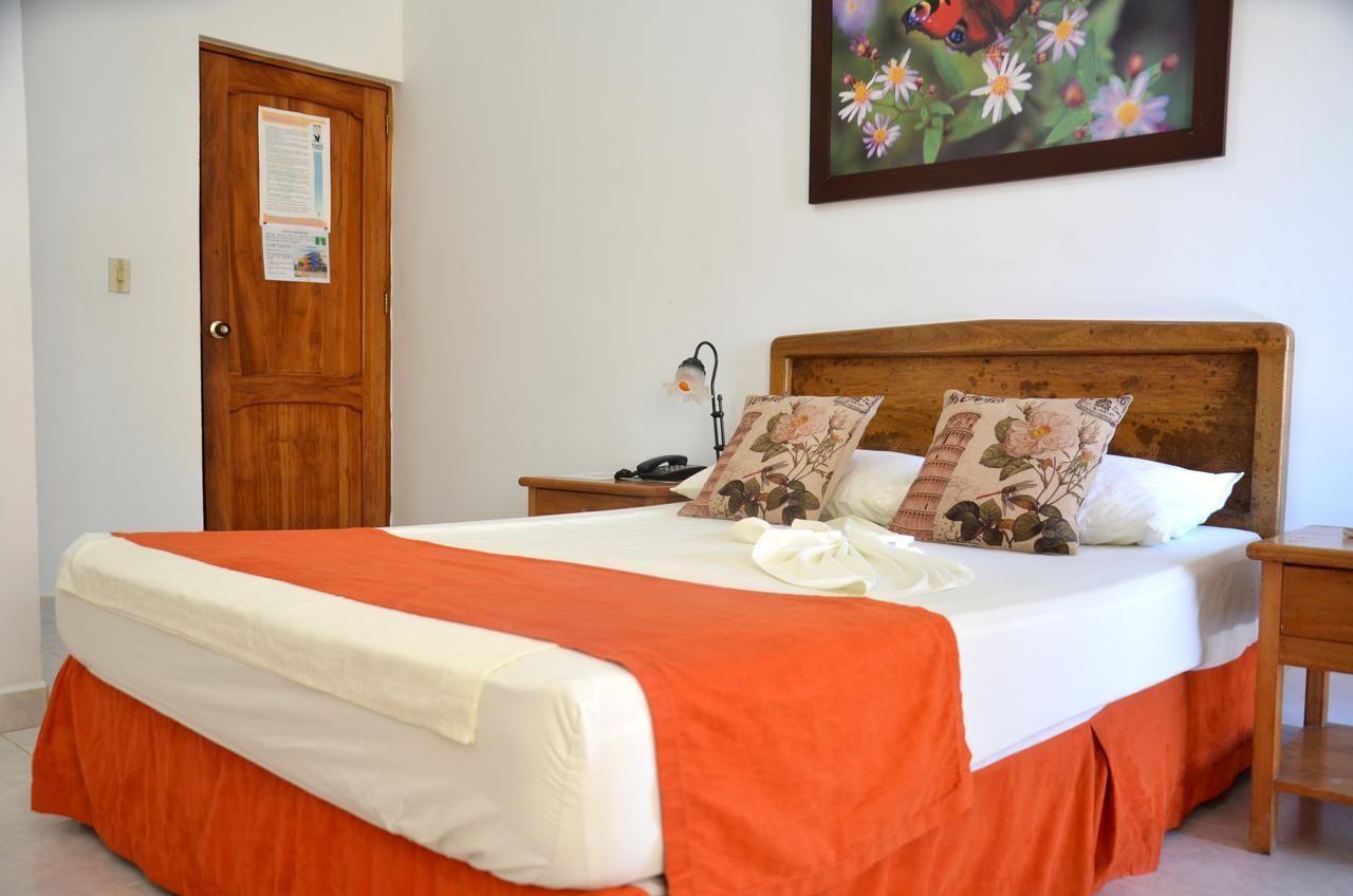 Hotel Punta De Aguila Necoclí Exteriör bild
